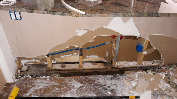 Professional Water damage restoration in Summit, IL